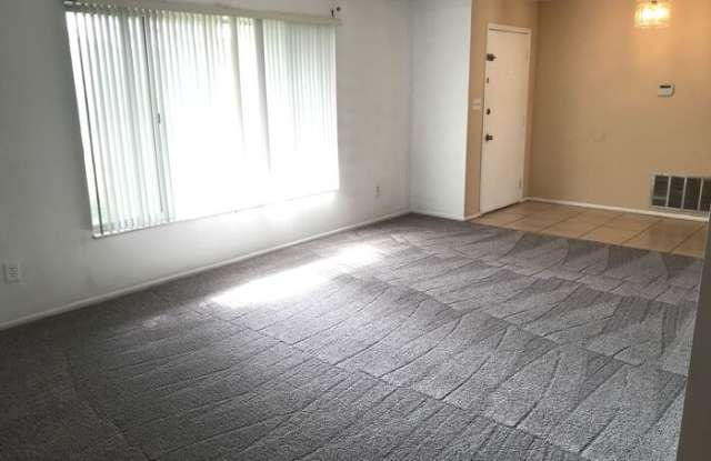 2109 Allspice Avenue Gallery 2