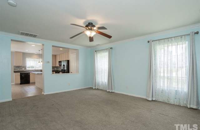 240 Milpass Drive Gallery 4