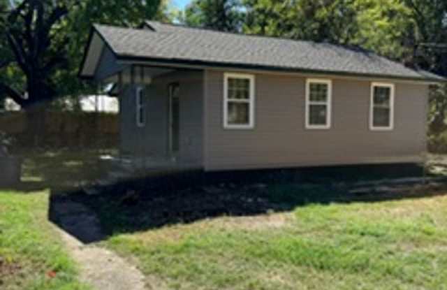 2 bedroom 1 bath house Gallery 1