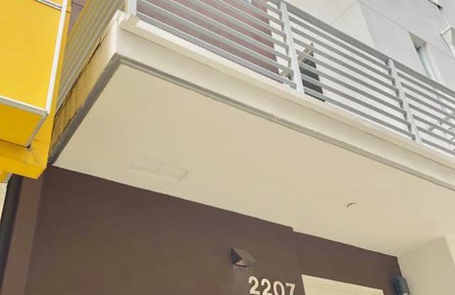 2207 SELIG Drive - 2207 Selig Dr, Los Angeles, CA 90026