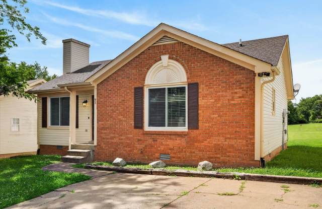 Pet Friendly Three Bedroom! Gallery 3