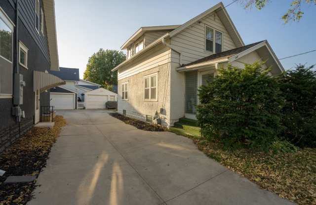 Single Family Home | 5 Blocks From Mayo Campus Gallery 4
