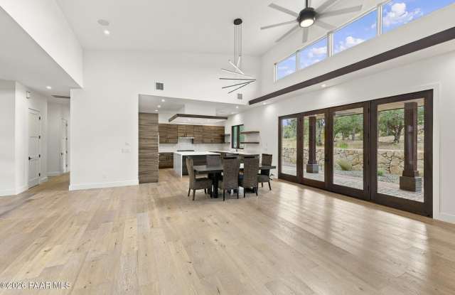5790 W Three Forks Road Gallery 4