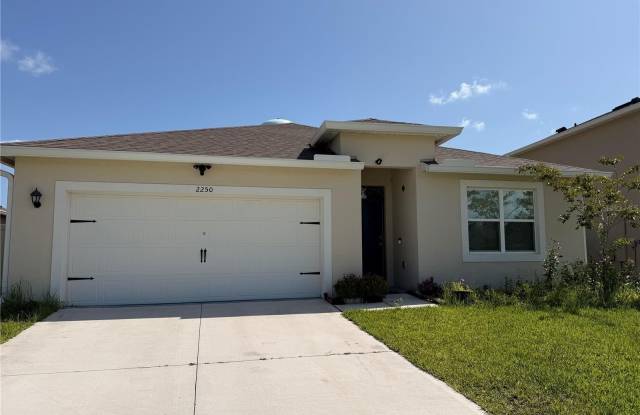 2250 HIDDEN PALM Drive Gallery 1