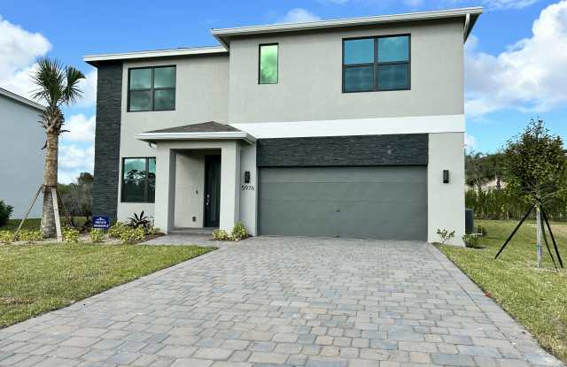 5976 SE Sky Blue Circle Gallery 1