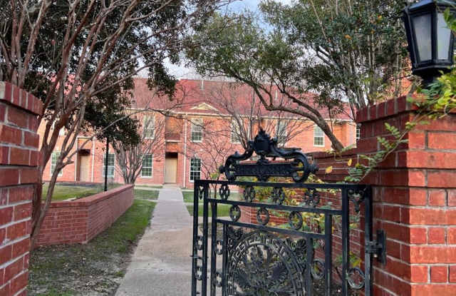 Townhome for lease Available 7/6/2026 Gallery 3
