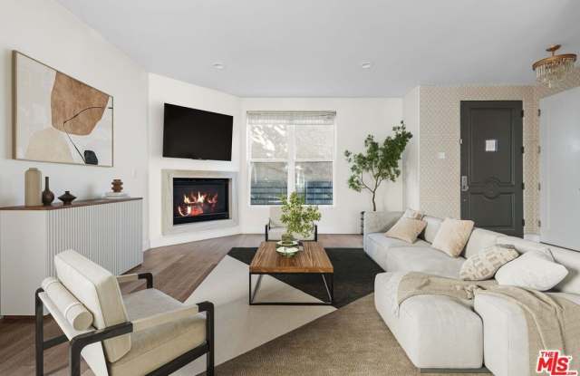 1745 S Barrington Ave photos photos