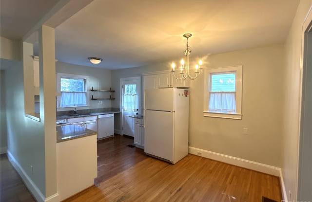 1609 Fulton Avenue Gallery 3