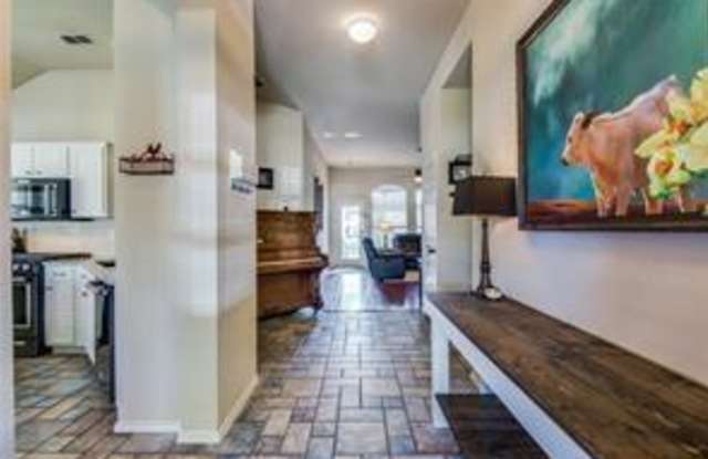 6681 Waters Edge Lane Gallery 3