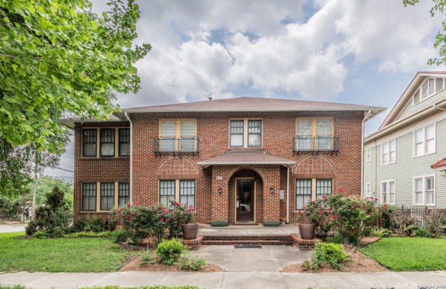 146 E Agarita Ave unit: 5 - 146 East Agarita Avenue, San Antonio, TX 78212