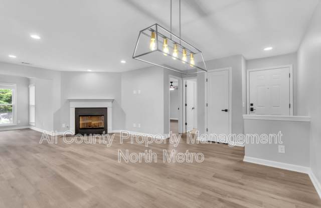 1006 Canyon Point Circle - 1006 Canyon Point Circle, Roswell, GA 30076