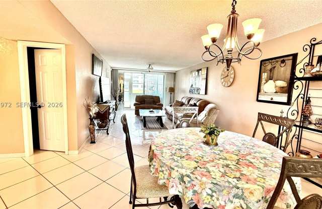 8961 S Hollybrook Blvd photos photos