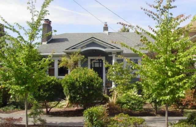 5329 9th Avenue Northeast - 5329 9th Avenue Northeast, Seattle, WA 98105