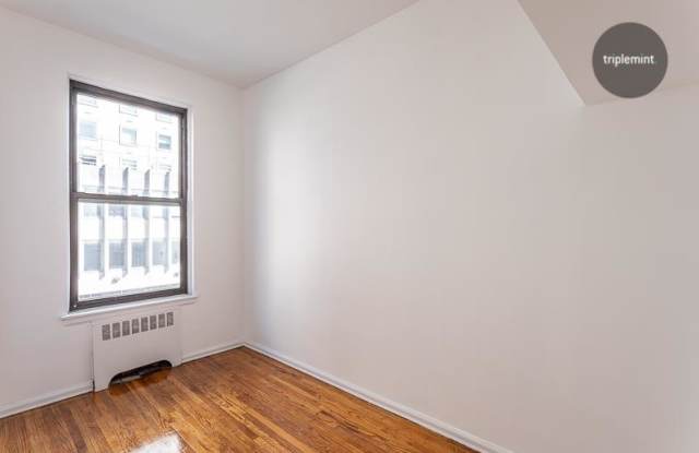 1386 Lexington Avenue Gallery 3
