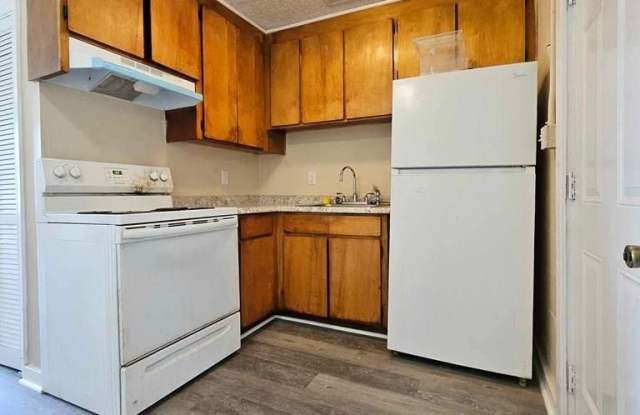 910 Loch Laurel Street Unit B - 910 Loch Laurel Street, Valdosta, GA 31601