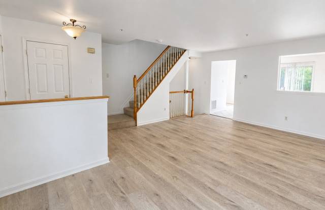 120 Royalty Cir Gallery 2
