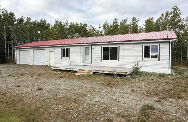 Cozy 3-Bedroom, 2-Bathroom Mountain View Rental with Heated 2 Car Garage Available Now! photos photos