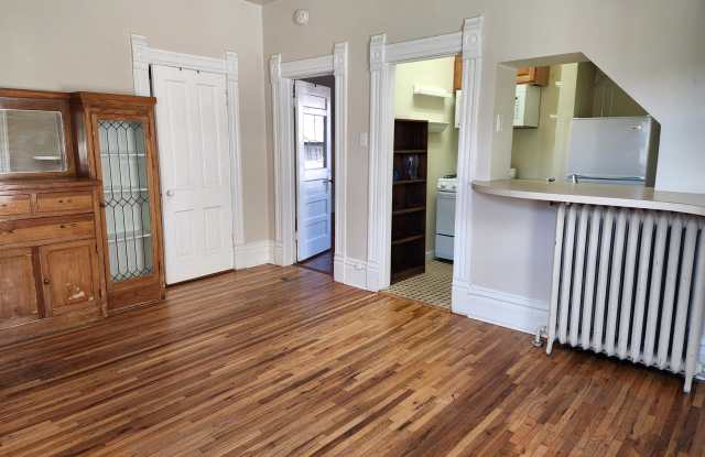 1639 North Ogden Street - 4 Gallery 4
