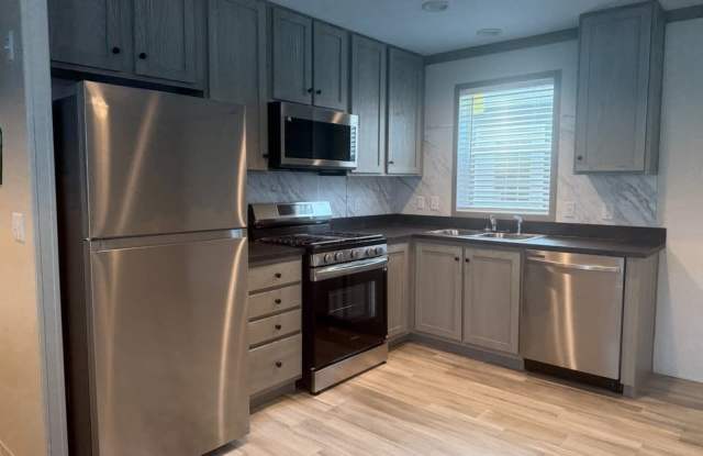 5400 West Deadwood - 5400 South Deadwood Drive, Kalamazoo, MI 49002