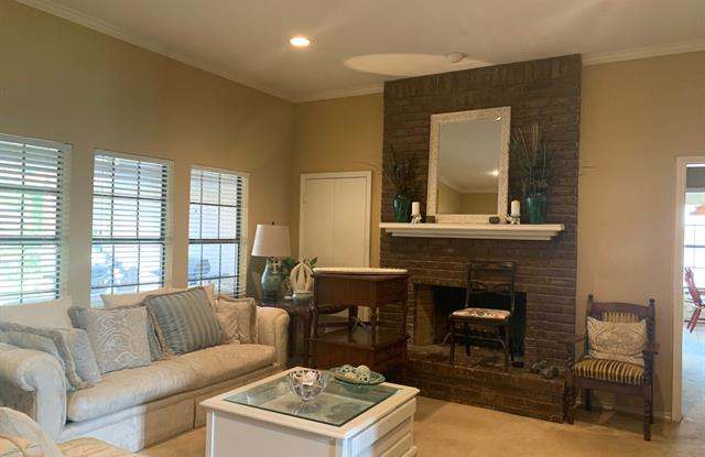 3213 Bending Oaks Trail Gallery 3