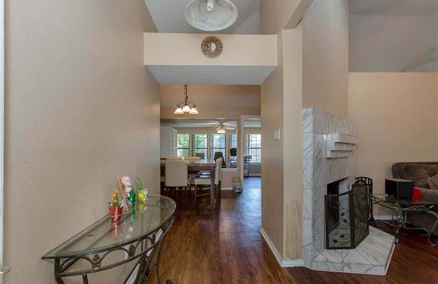 1402 Flameleaf Drive Gallery 2