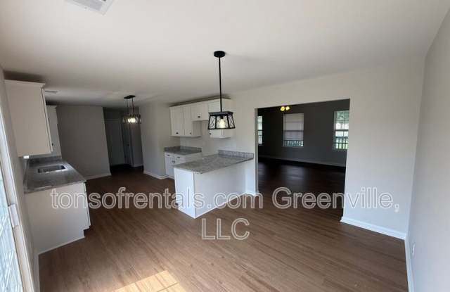 151 Bellweather Drive Gallery 3