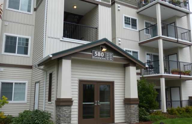 Upper Level Condo w/ Balcony photos photos