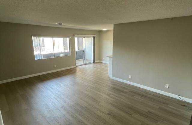 Encino Parkwest Apartments Gallery 2