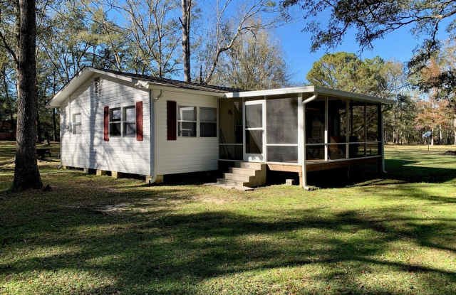 2BR/1BA home available for rent on beautifully wooded lot in Vernon! photos photos