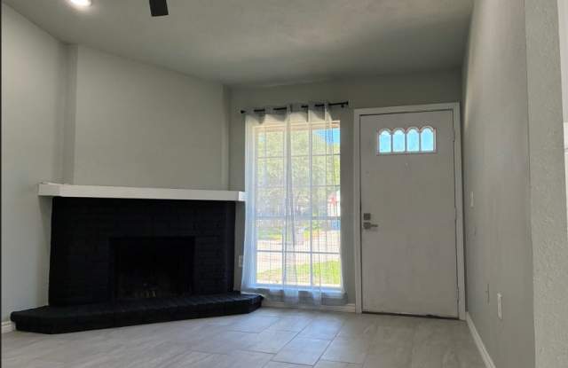 8010 Fair Bend Gallery 2