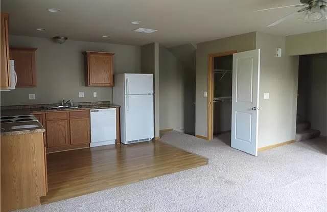 1104 Flagstone Lane Gallery 3