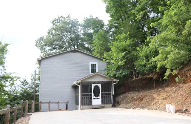 715 Rockingham Road Gallery 1