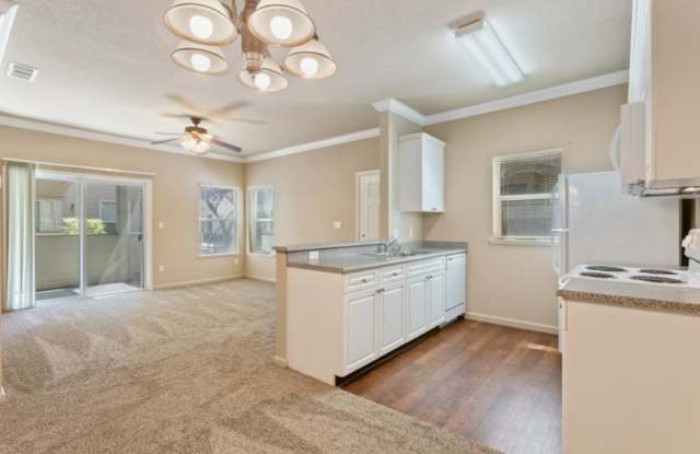 8905 Davis Road photos photos
