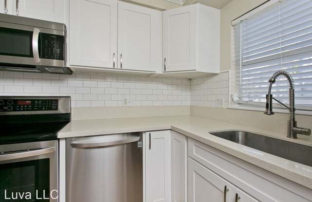 355 Aoloa St Apt H102 - 355 Aoloa St, Honolulu County, HI 96734