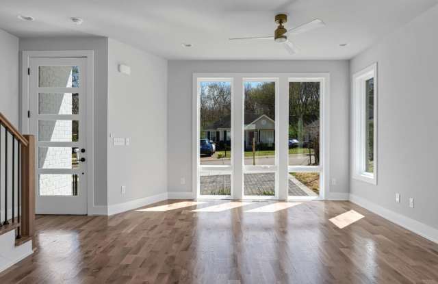 Stunning 4 Bedroom in Nashville Gallery 4