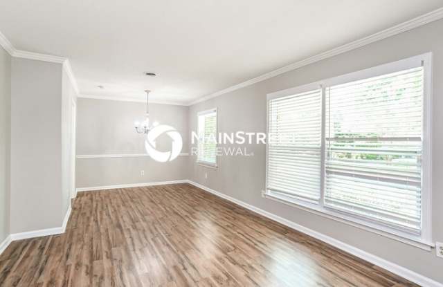 1100 Lightwood Drive Gallery 3