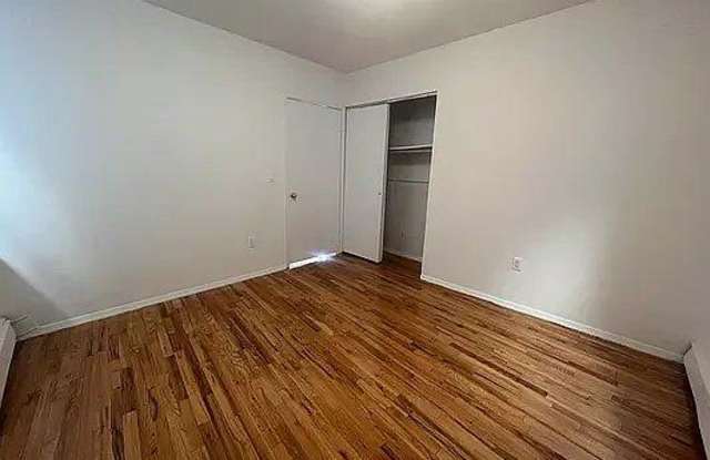 1348 Sheridan Avenue Gallery 3