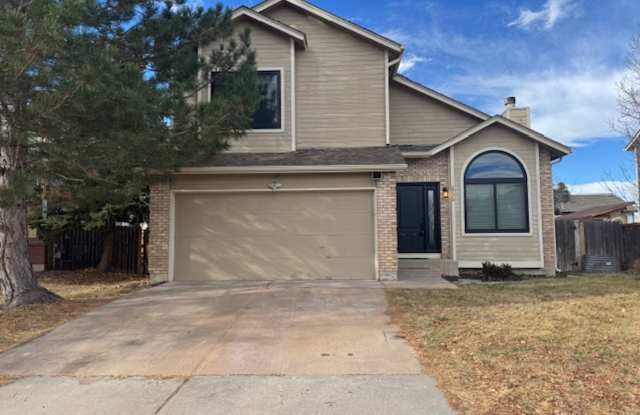 REMODELED 3BD HOME in CONSTITUTION HILLS - Security Deposit Waiver Available photos photos