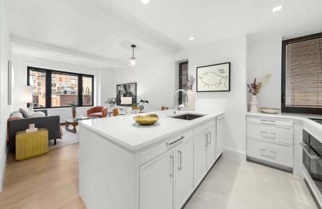 364 Amsterdam Ave. photos photos