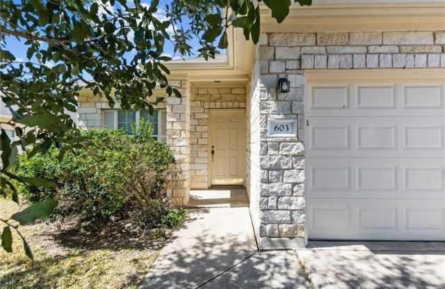 Cute 3/2 in a great area! Gallery 3