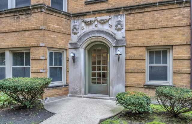 846 Washington Boulevard Gallery 2