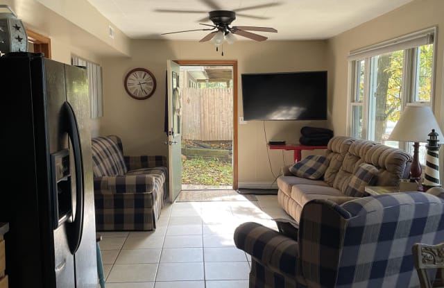 7840 Ribeck Lane - 7840 Rebeck Lane, Hillsdale County, MI 49274