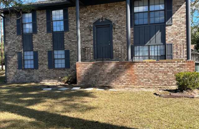 Recently Remodeled 4-Bedroom Home: Style and Convenience Awaits! photos photos