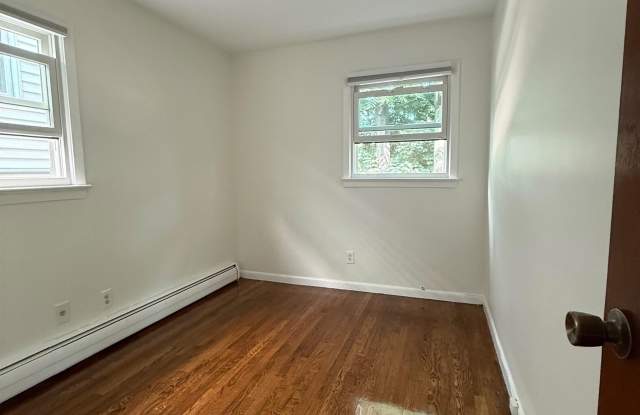 696 AVENUE E Gallery 4