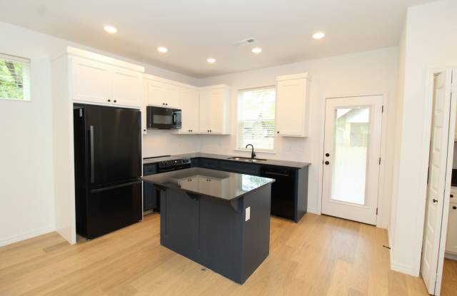 373 South Willow AvenueApt #1 photos photos 373 South Willow AvenueApt #1 photos photos