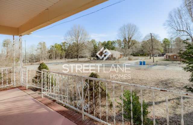 4624 Edwards Road Gallery 3