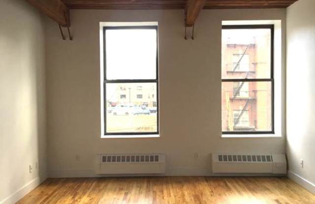 139 Emerson Place Gallery 2