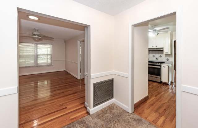 5813 E Lakeside Drive Gallery 2
