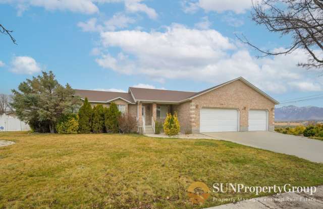 Large Basement Apartment in Great South Jordan Location! photos photos
