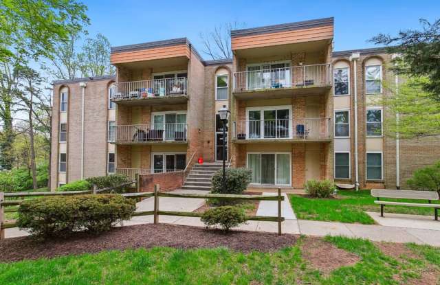Charming 2BR Condo in Rockville *Utilities Included* photos photos